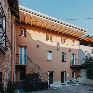 https://le-due-montinelle.it-lombardy.com